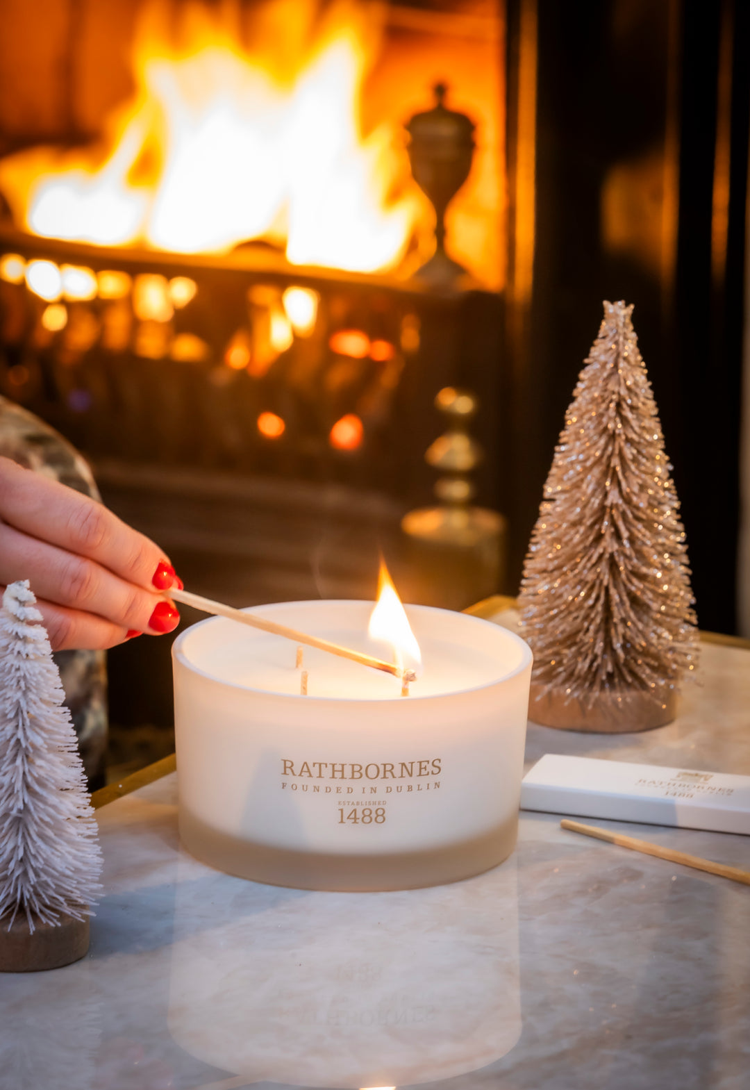 Rathbornes luxury candle at christmas