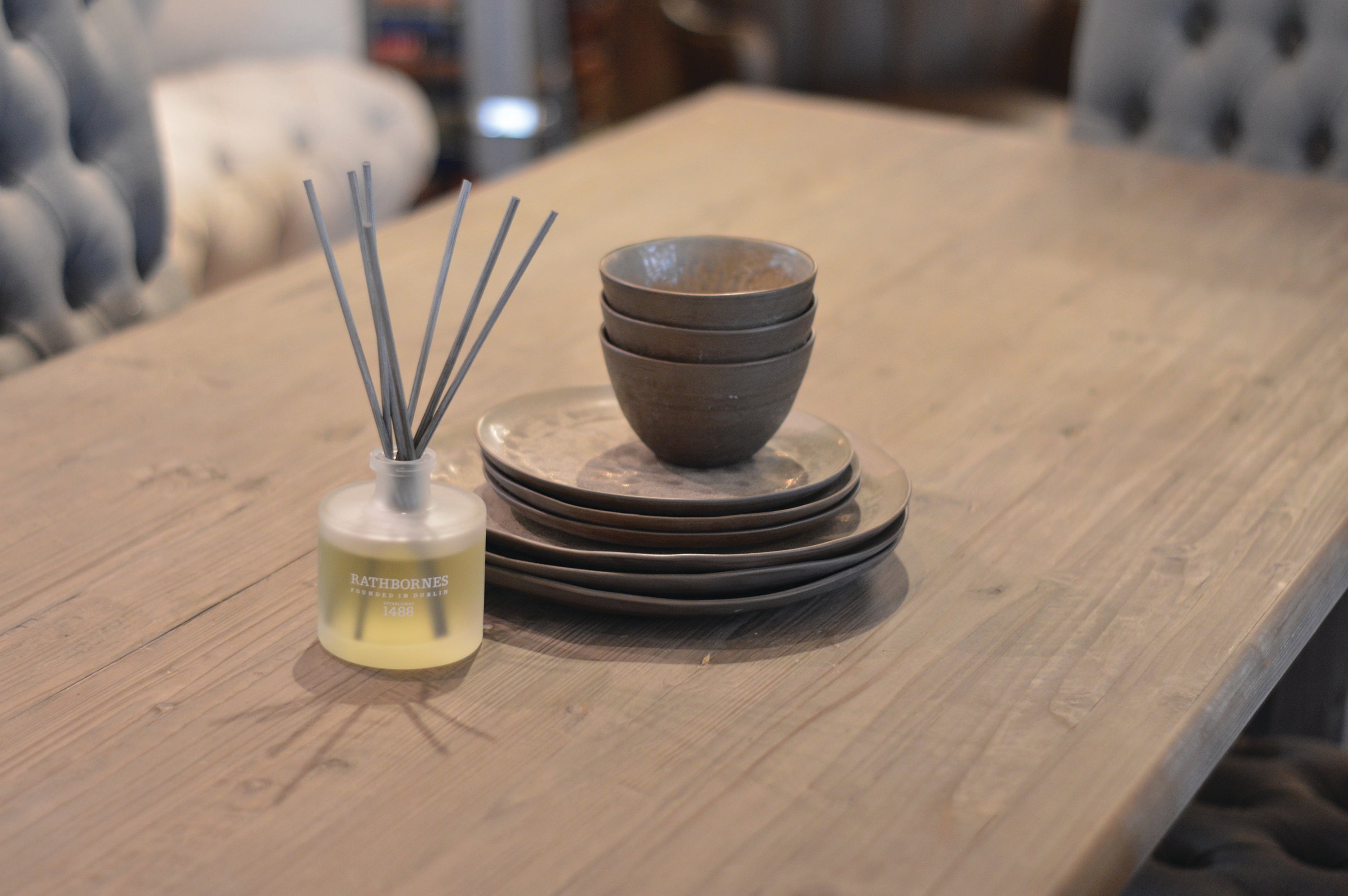 Dublin Dawn Luxury Scented Candles & Reeds | Rathbornes 1488