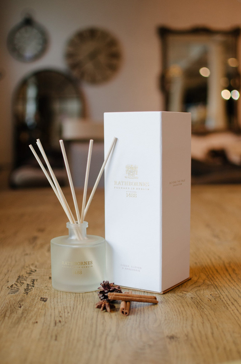Cedar, Cloves & Amber Scented Reed Diffuser – Rathbornes