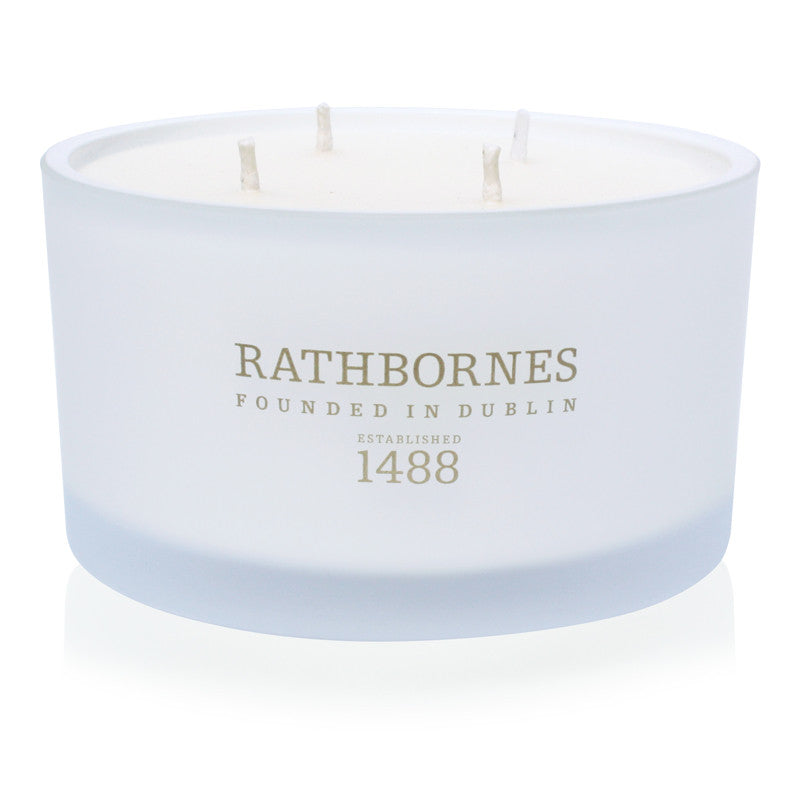 Cedar, Cloves & Amber Scented Luxury Candle