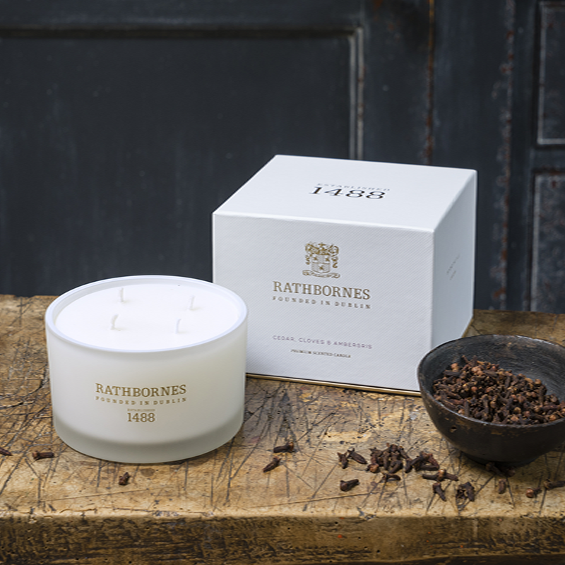 Cedar, Cloves & Amber Scented Luxury Candle