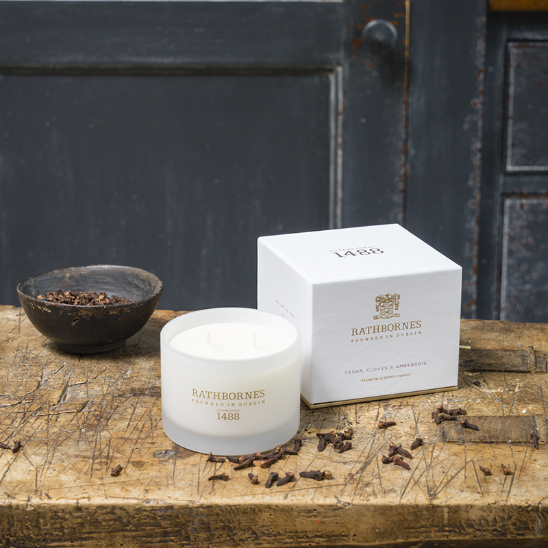 Cedar, Cloves & Amber Scented Classic Candle